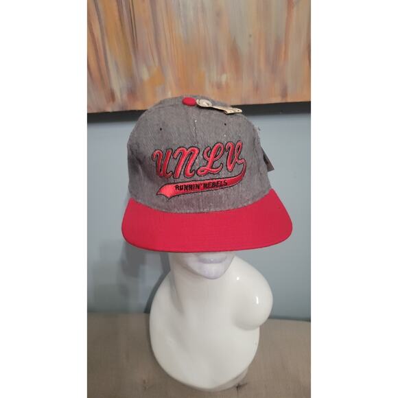 Vintage Starter UNLV Runnin' Rebels Snapback Hat 100% Wool Gray Red NWT Made DR - Picture 1 of 14